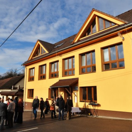 Slavností otevření ZŠ a druhé třídy MŠ