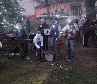Setkání u vánočního stromu 22.12.2025