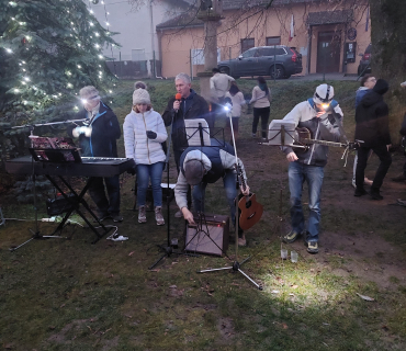 Setkání u vánočního stromu 22.12.2025