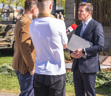 Pietní akt k 81. výročí úmrtí amerického pilota kapitána C. R. Alfreda - 17.4.2026